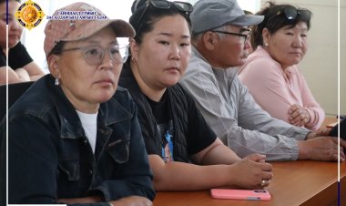 ДОРНОГОВЬ АЙМГИЙН НУТАГ ДЭВСГЭРТ ХУДАЛДАА, ҮЙЛЧИЛГЭЭ ЭРХЛЭХ НИЙТЛЭГ ЖУРМЫН ТӨСЛИЙН ХЭЛЭЛЦҮҮЛЭГ БОЛЛОО.